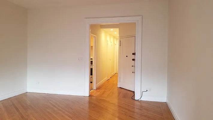 Rented by Keller Williams NYC | media 19