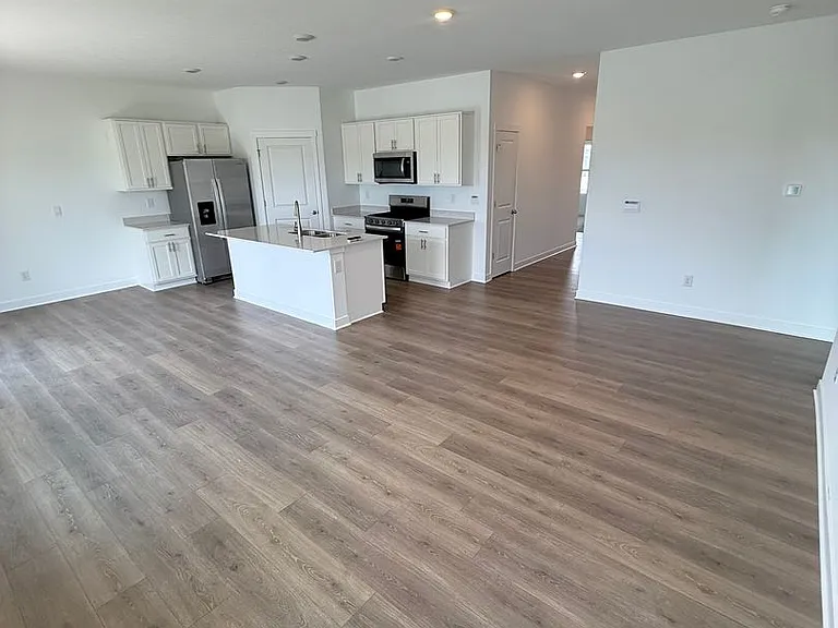 9203 Hemingway Dr — Photo 8