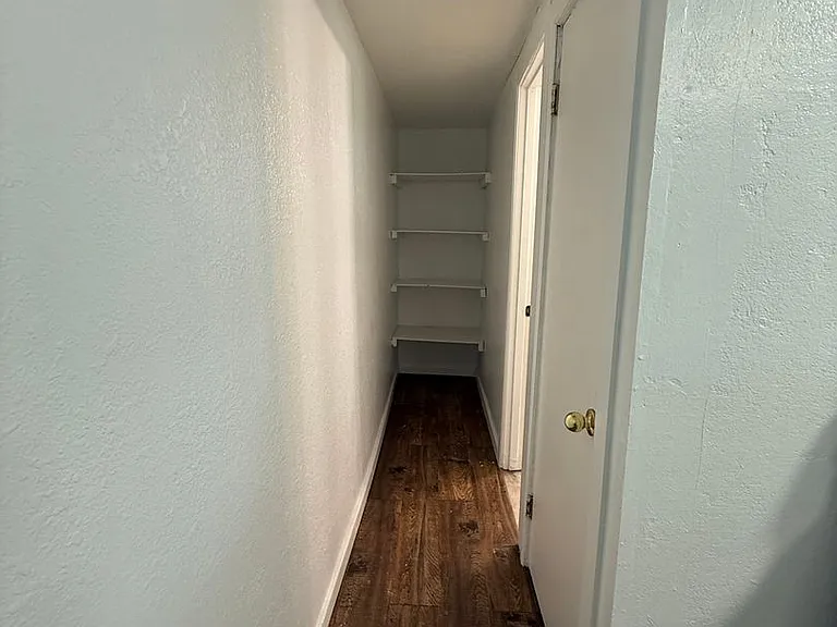 2352 N Kellett Ave — Photo 4