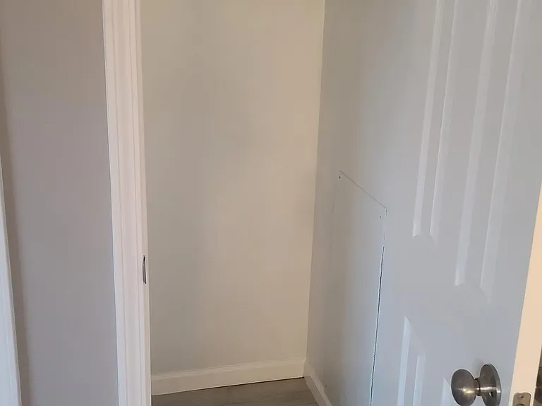 100 Sanders Ct #4 — Photo 12