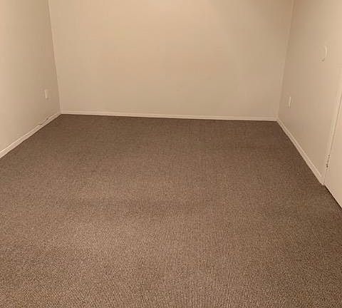 3rd image of 102 Russek Dr
