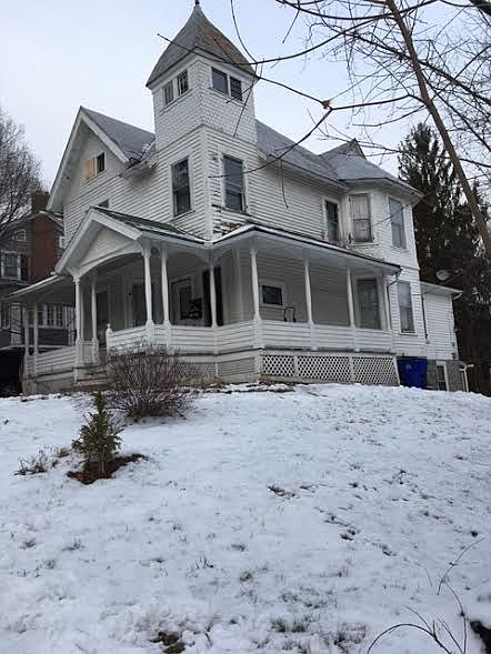 2nd image of 58 Spencer St #3