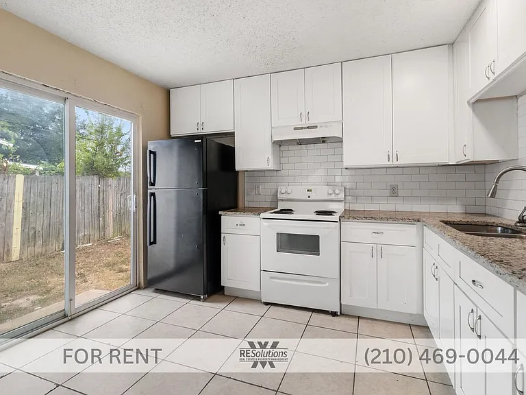1523 Noble Oak Dr — Photo 24