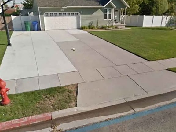 4th image of 1982 W Golden Valley Dr