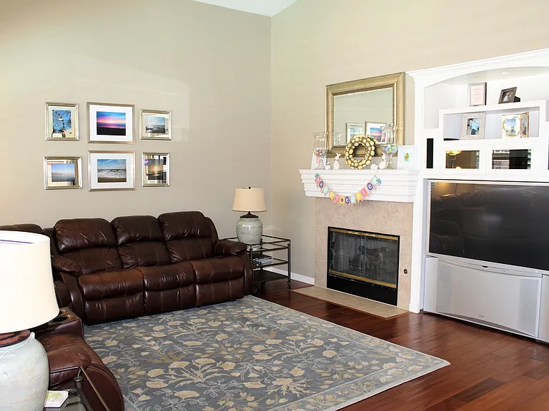 42218 Sagewood St — Photo 12