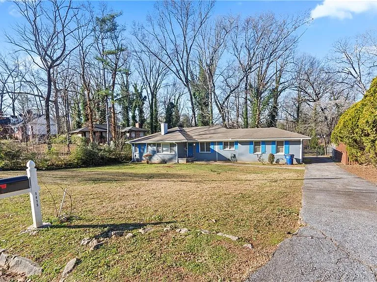 1415 Pollard Dr SW — Photo 20