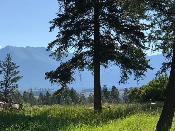 2 Black Lake Rd, Rexford, MT 59930
