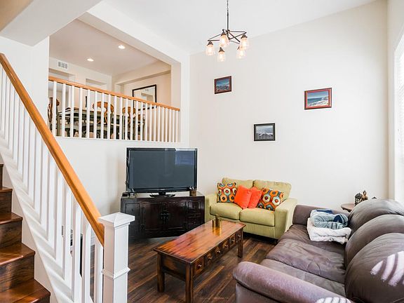 5th image of 24020 Bridgeport Ln Unit 32