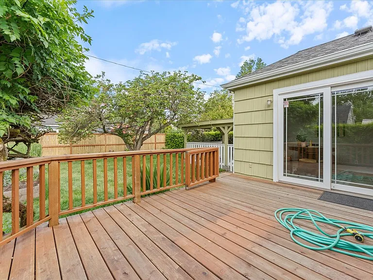 2919 SE 76th Ave — Photo 37