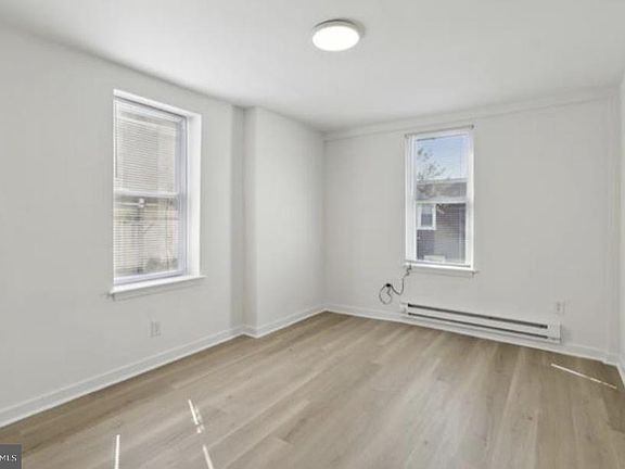 2nd image of 5554 Lansdowne Ave Floor 2