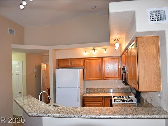 5th image of 1543 Jenny Linn Dr