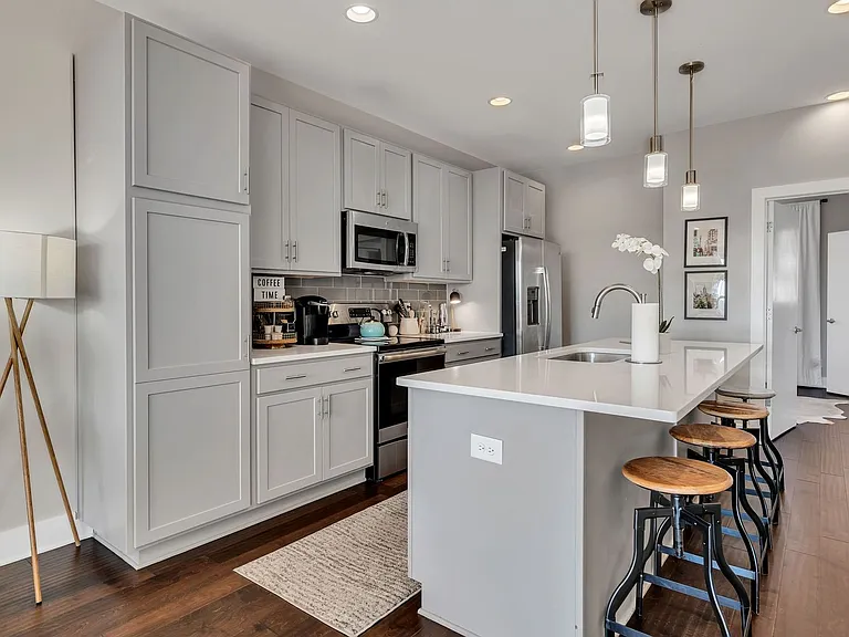 64 Fern Ave #2 — Photo 5