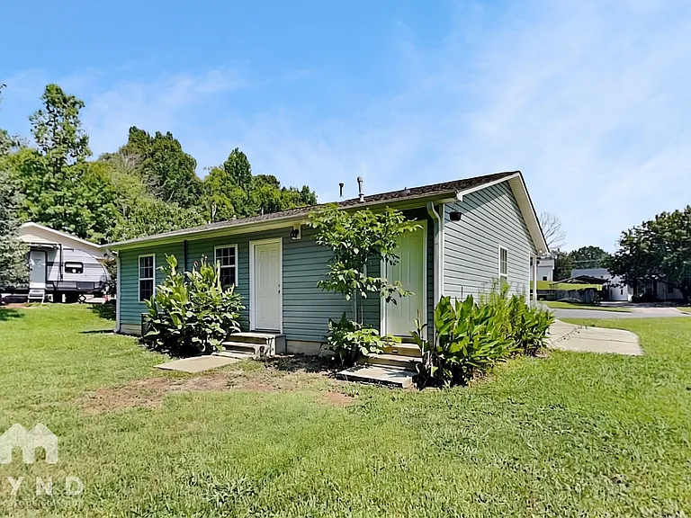 820 Clarence Jordan Ct — Photo 17