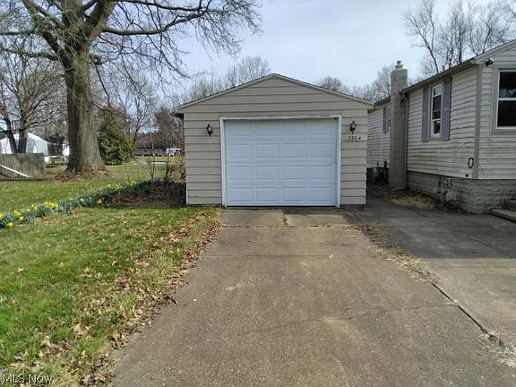 2nd image of 2804 Osage Ave