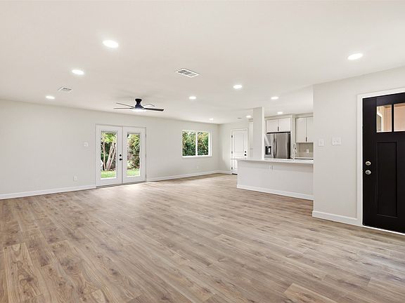 4th image of 3550 Ridgeoak Way