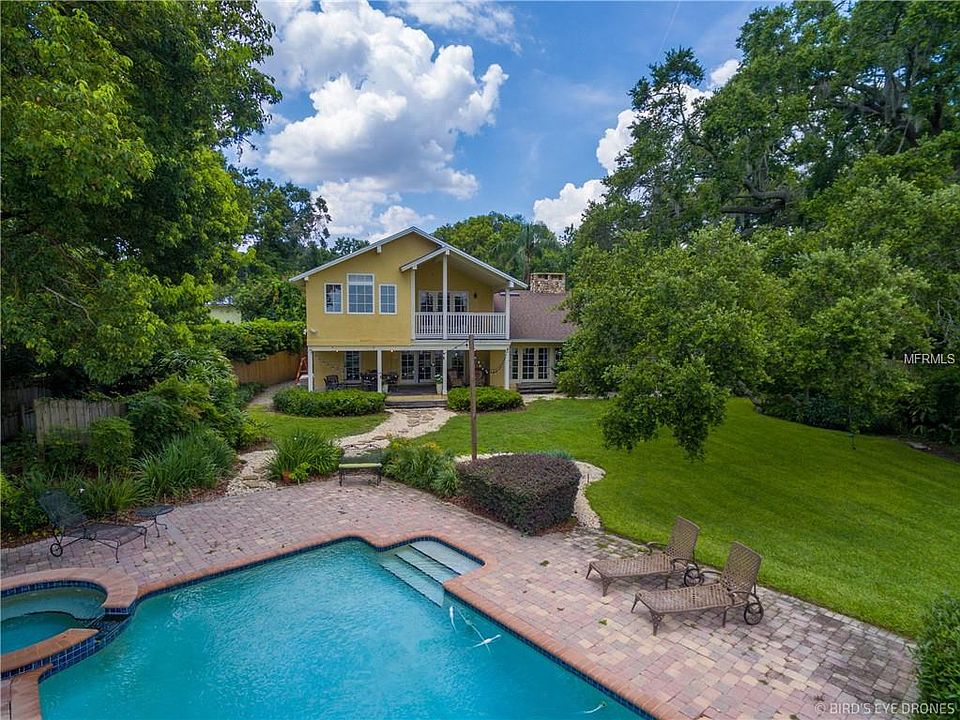 1st image of 4715 Rosewood Dr
