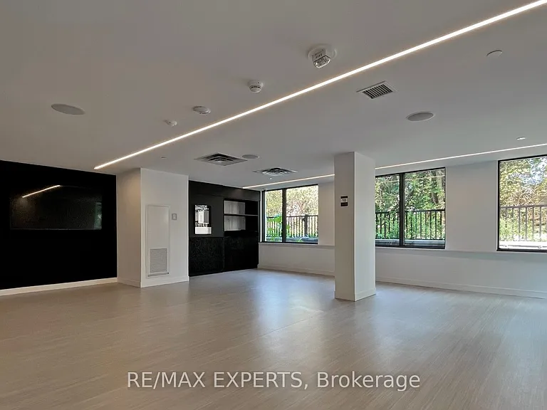 500 Wilson Ave #535 — Photo 32