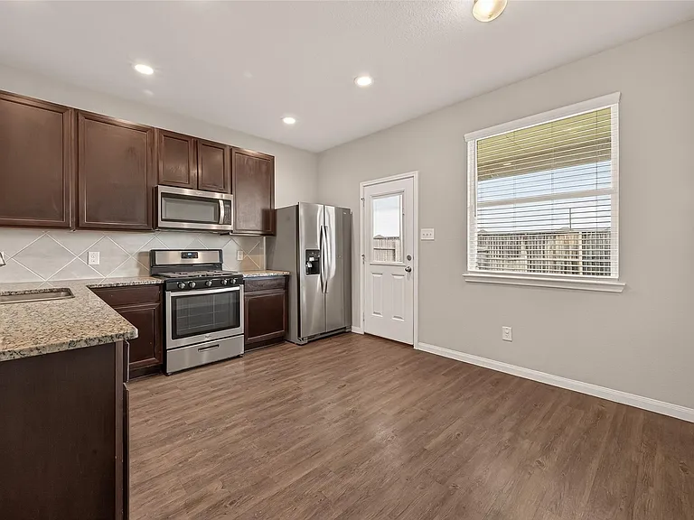 24902 Signorelli Way — Photo 7