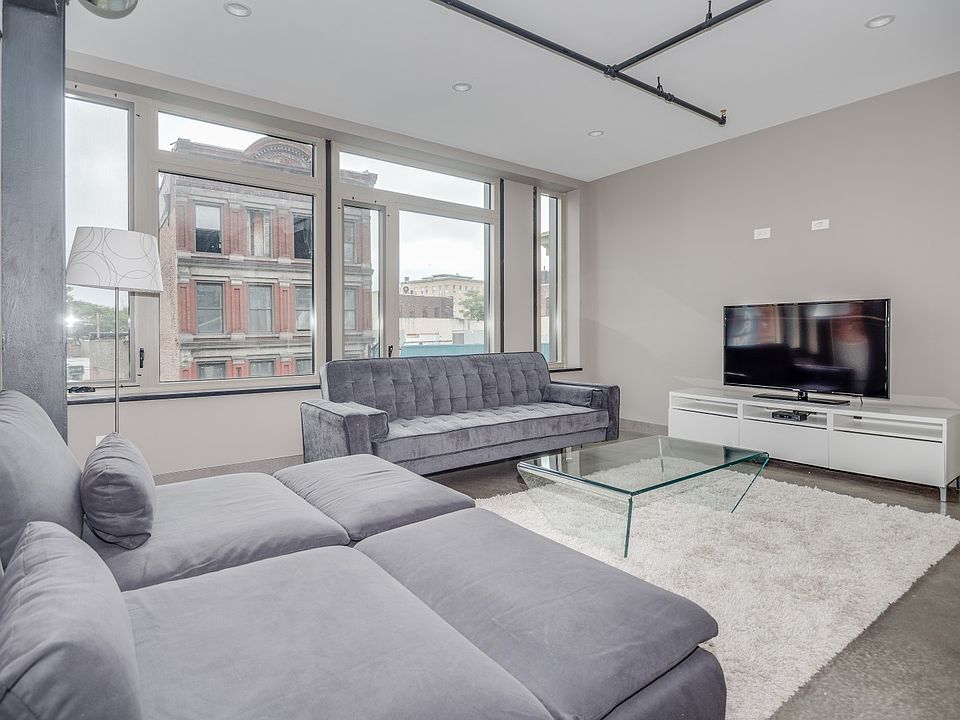 1st image of 142 Newark Ave #301