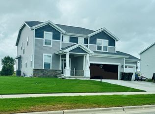 2501 Dogwood Ln, Sun Prairie, WI 53590
