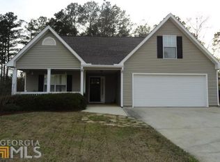 101 Devonshire Ct, Grantville, GA 30220