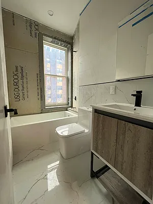 Rented by Highline Residential | media 42