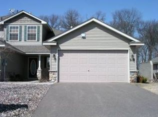 910 Fairfield Pl, Isanti, MN 55040