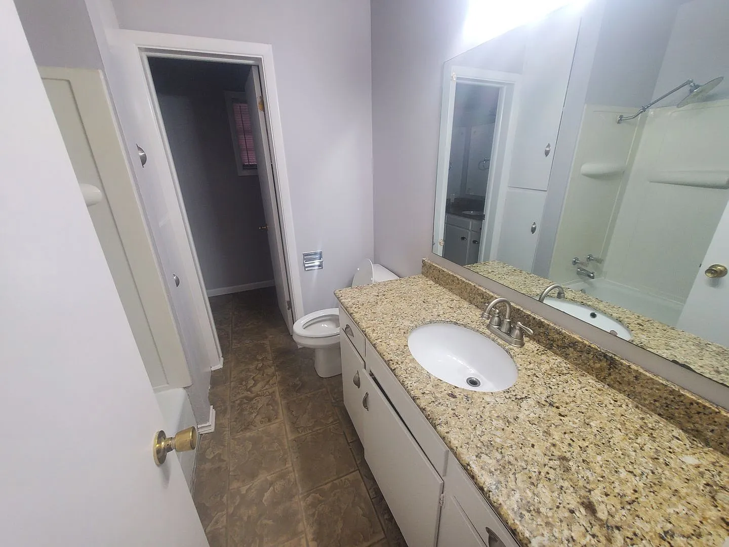 Nice 4 bedroom 1.5 bath home close to U of A and I-49 — Photo 3