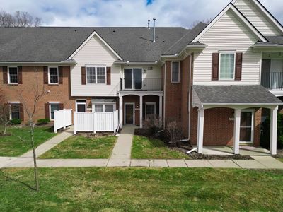 2858 Cottonwood Dr UNIT B, Waterford, MI, 48328