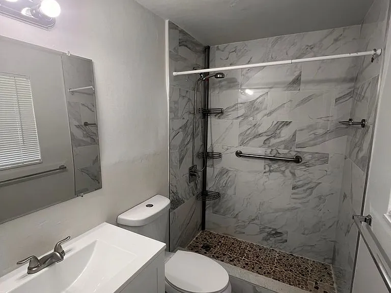 1410 SW 37th Ave — Photo 19