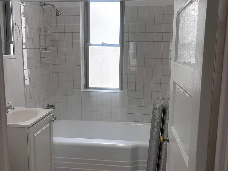 155 N Mason Ave #1E — Photo 8