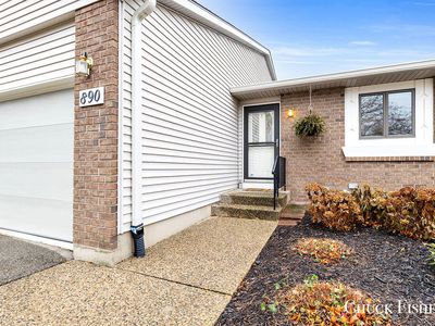 890 Creekridge Dr, Holland, MI, 49423