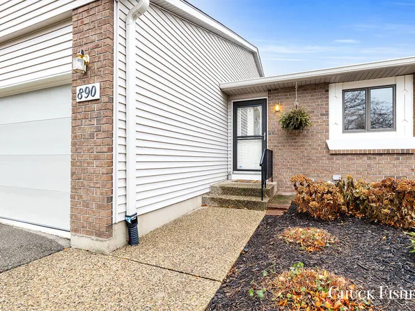 890 Creekridge Dr, Holland, MI 49423