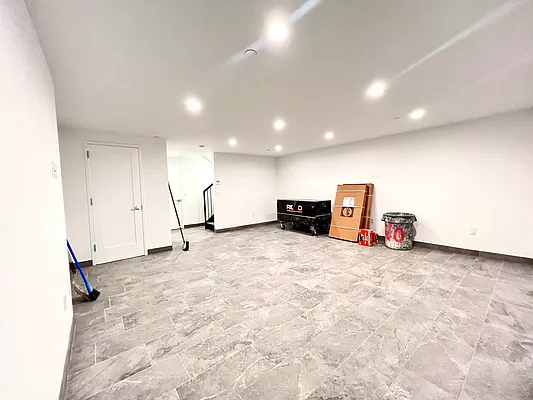 Rented by AmeriMutual Mortgage | media 24