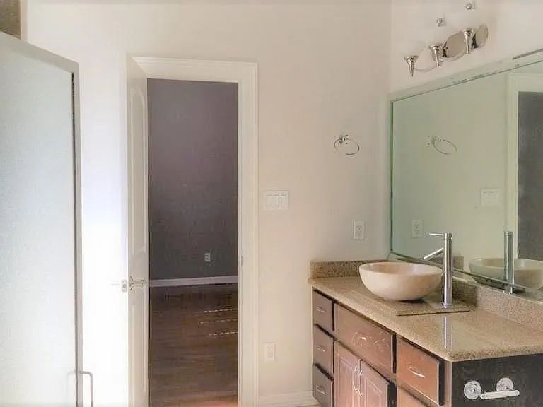 2428 Carianna Ave — Photo 8