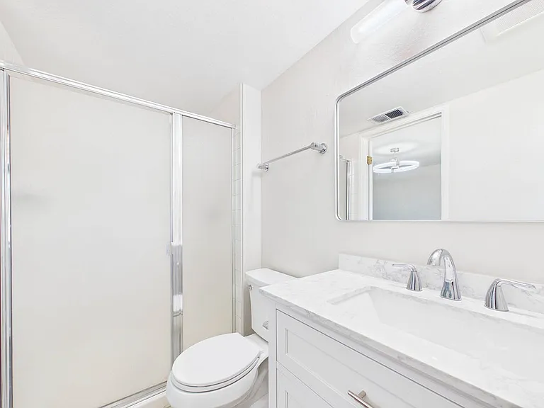 317 Cottonwood Ct — Photo 16