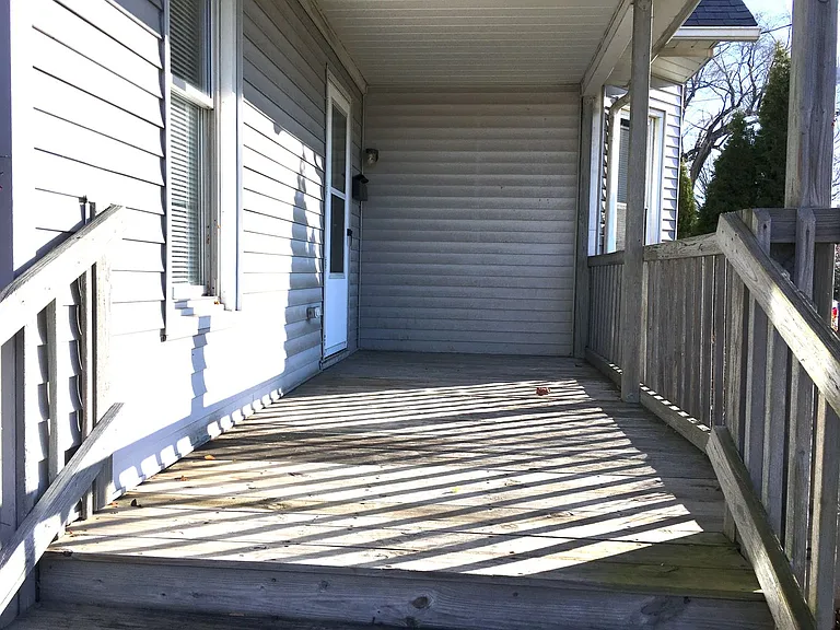600 N Linden St — Photo 10