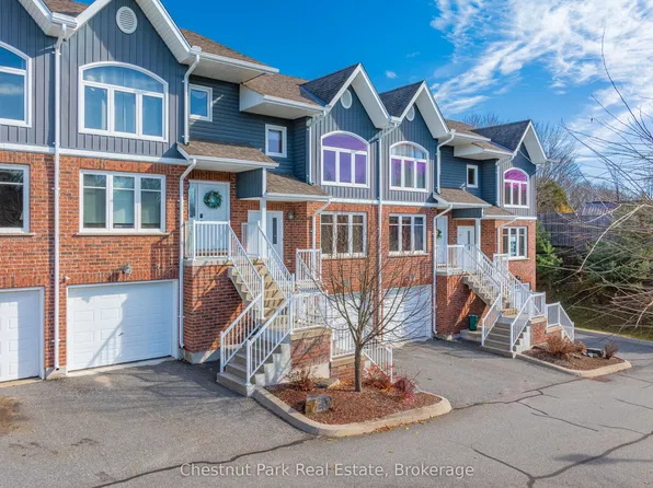 37 Silver St #5, Huntsville, ON P1H 1M2