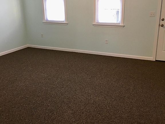 Living room 13' X 17'