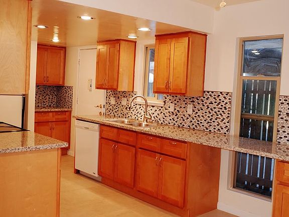 2nd image of 235 Red Oak Dr W APT H