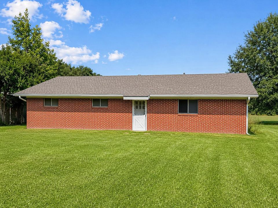 1st image of 232 Bills Rd