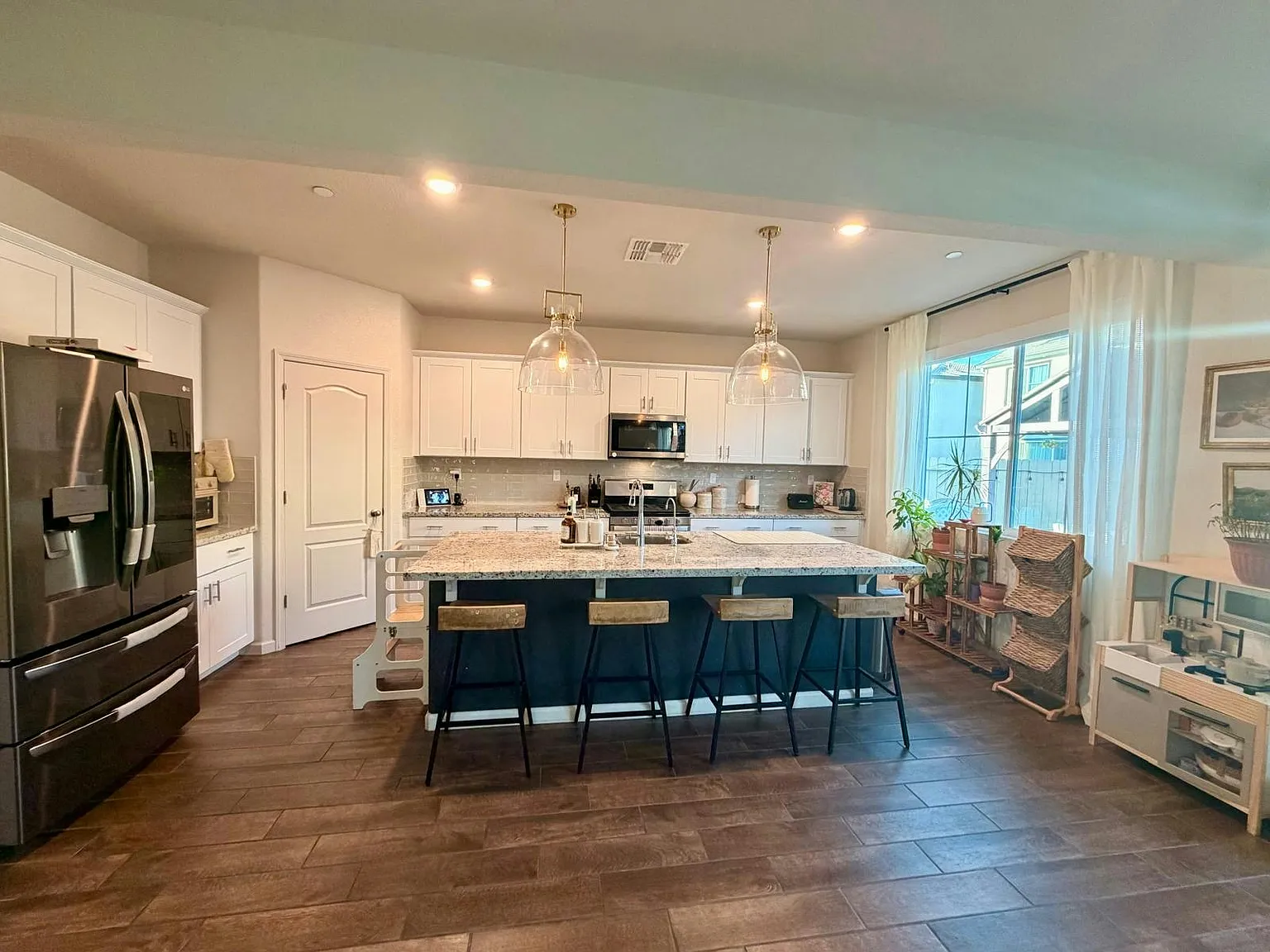 3018 Kenwood Circle — Photo 4