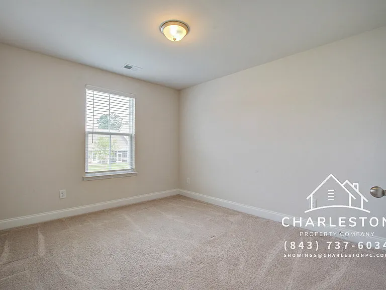7824 Montview Rd — Photo 9