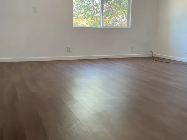 360 NW Elm St #A, Grants Pass, OR 97526