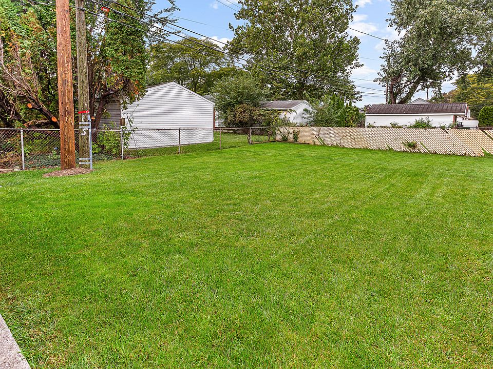 18272 Oak Ave, photo 27