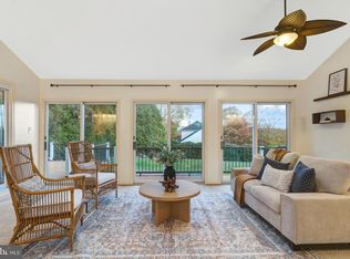 1332 Carpers Farm Way, Vienna, VA 22182