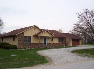 5689 E Pleasant Valley Dr, Monticello, IN 47960