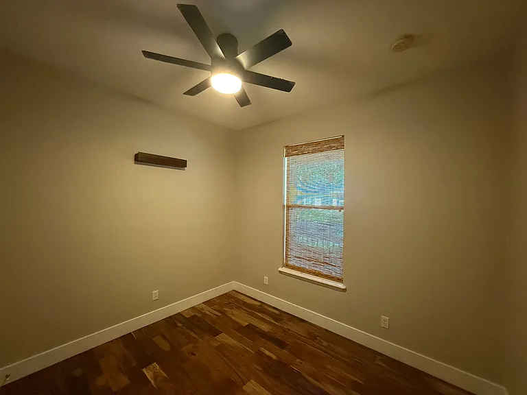 6719 Romney Ln — Photo 7
