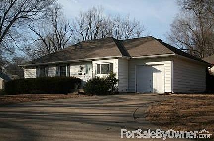 Front of House
						:
						10302 Westbrooke Dr. (90th and Switzer)