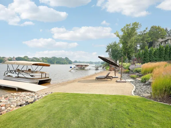 7998 Ithaca Ln N, Maple Grove, MN 55311